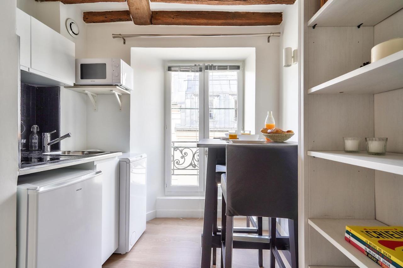 New Cocoon Duplex For 2 In The Heart Of * Paris